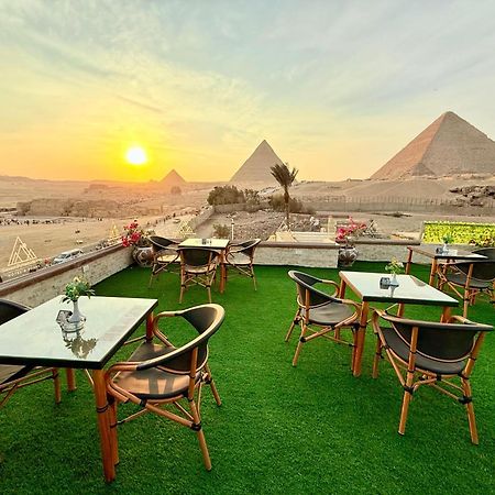 Seven Pyramids Panoramic View Inn Kafret el-Gabal Exterior photo